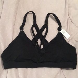 Black sports bra